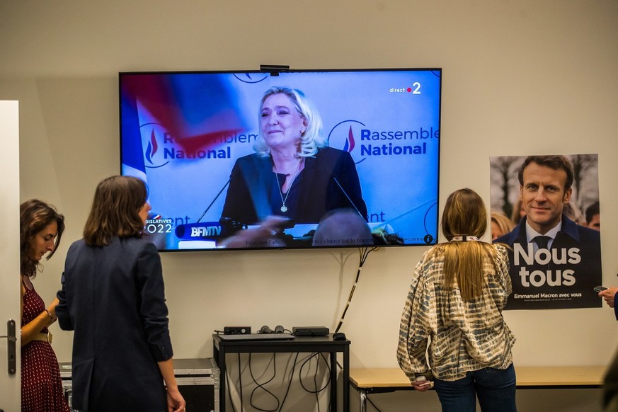 Marine Le Pen et son parti le Rassemblement national apparaissent comme les vainqueurs du second tour des législatives.
