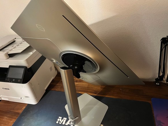 Le pied du Samsung Odyssey G8 OLED