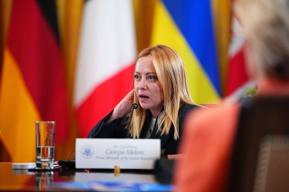 epa12308680 Italian Prime Minister Giorgia Meloni participates in a Multilateral Meeting with European Leaders in the East Room of the White House in Washington, DC, USA, 18 August 2025. European Lead ...