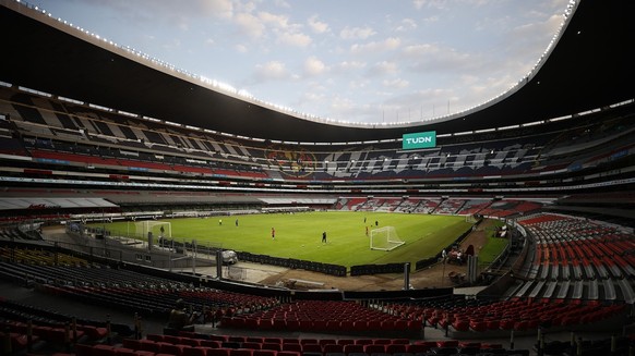 epa09859884 Azteca stadium during a training session for El Salvador players at the Azteca stadium in Mexico City, Mexico, 29 March 2022. El Salvador is preparing to face Mexico on 30 March as part of ...