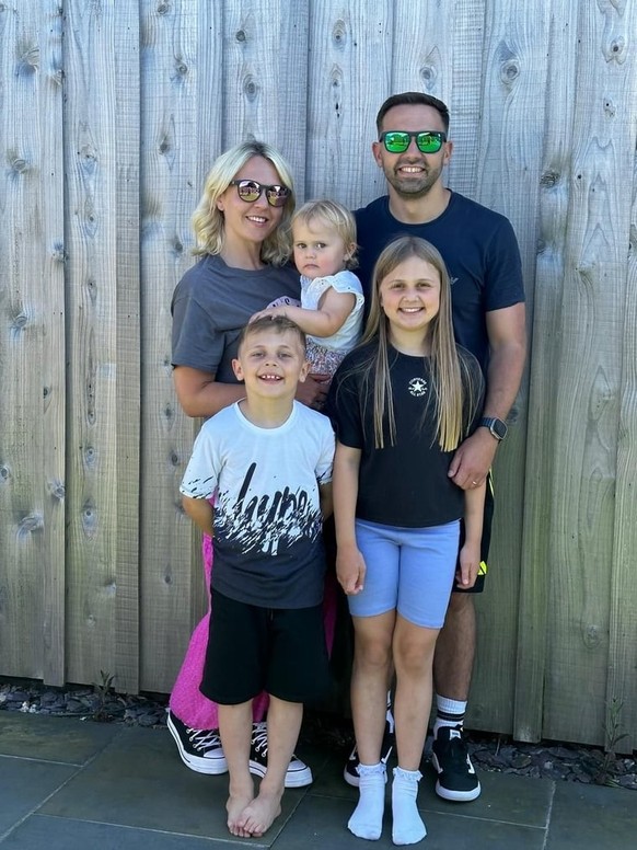 La famille de Neil Gilson le soutient dans son défi. Elle le rejoindra au bord du Léman pour l'ultime étape.