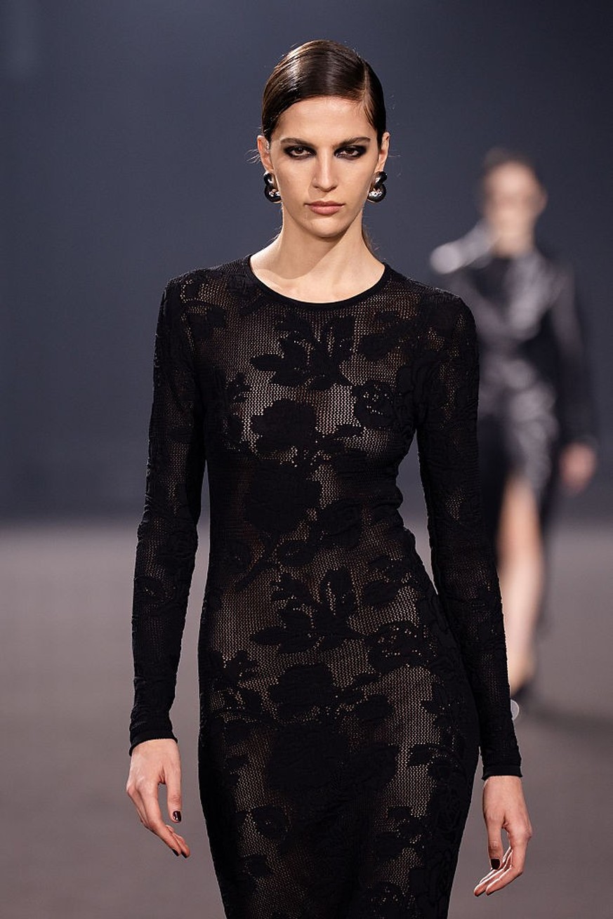 PARIS, FRANCE - MARCH 07: (EDITORIAL USE ONLY - For Non-Editorial use please seek approval from Fashion House) A model walks the runway during the Elie Saab Womenswear Fall/Winter 2026-2027 show as pa ...