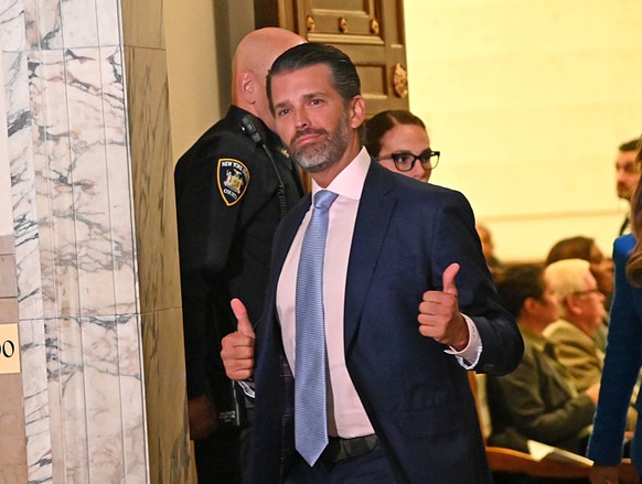 USA, Donald Trump Jr. vor Gericht in New York Donald Trump Jr. exits the courtroom for day two of testimony in the fifth week of the civil fraud trial against his father and former President Donald Tr ...