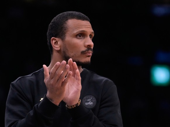 Joe Mazzulla a été désigné entraîneur de l'année en NBA