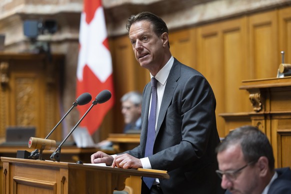 Christian Luescher, FDP-GE, spricht waehrend der Debatte um die Zivilprozessordnung, waehrend der Sondersession des Nationalrats, am Dienstag, 10. Mai 2022 im Nationalrat in Bern. (KEYSTONE/Peter Klau ...