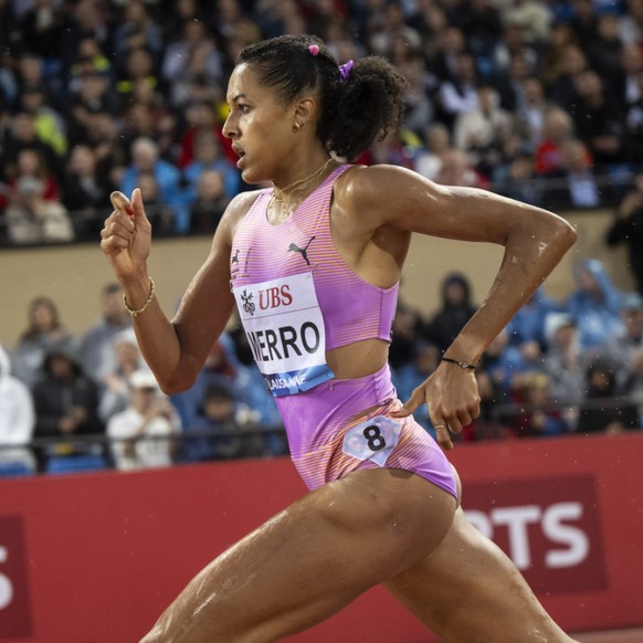 Audrey Werro dans ses oeuvres l'an dernier à la Pontaise.
