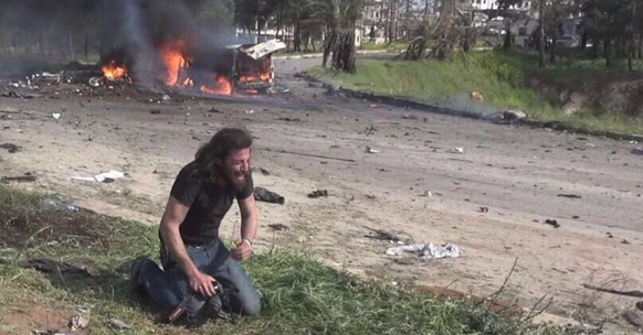 Abd Alkader Habak après l'attentat suicide du 15 avril qui a coûté la vie à 126 personnes.