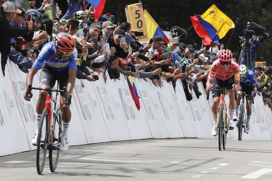 Egan Bernal, sous le maillot de l'équipe de Colombie, a devancé Rigoberto Uran au sommet de l'Alto del Vino.