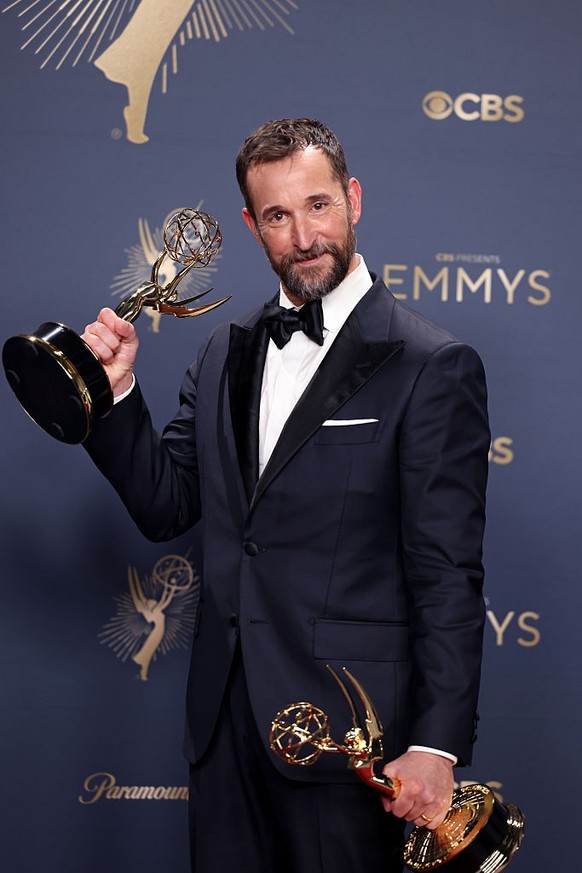 LOS ANGELES, CALIFORNIA - SEPTEMBER 14: Noah Wyle, winner of Lead Actor in a Drama Series and Outstanding Drama Series, pose in the press room during the 77th Primetime Emmy Awards at Peacock Theater  ...