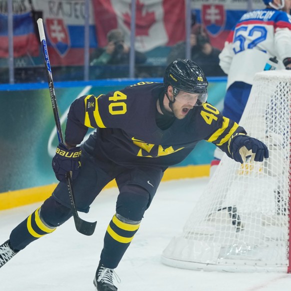 Elias Pettersson a réussi un doublé face à la Slovaquie