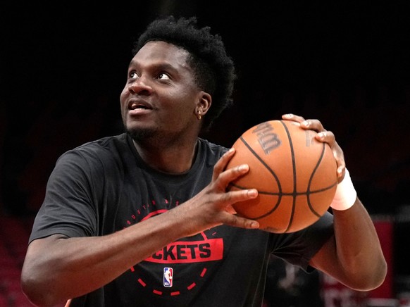 Clint Capela et les Rockets ont cueilli vendredi leur 5e succès d'affilée