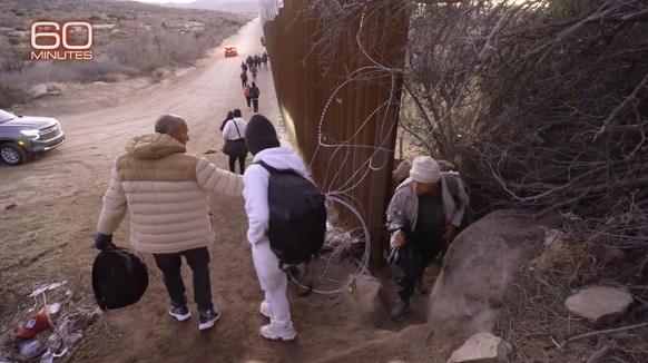 Gruppen von Migranten auf dem Weg in die USA