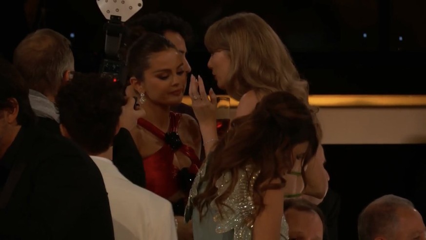 Selena Gomez et Taylor Swift au Golden Globes 2024