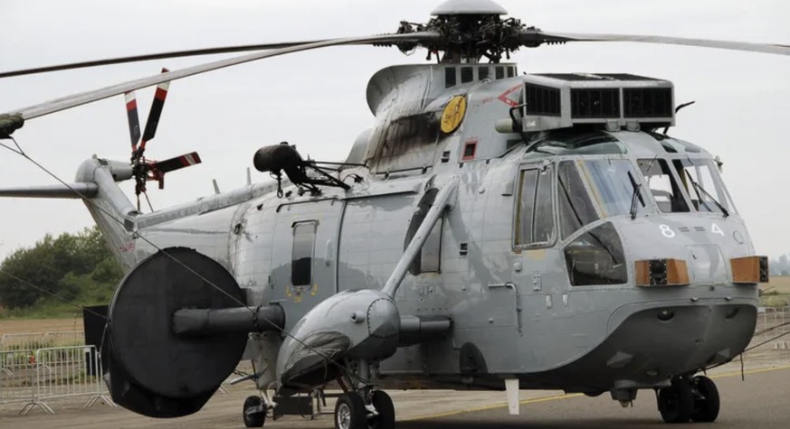 Un des trois hélicoptères offerts à l&#039;Ukraine, de la marque Westland WS-61, également connus sous le nom de «Sea King»