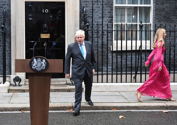 epa10163243 Outgoing British Prime Minister Boris Johnson prepares to make a farewell speech at Downing Street in London, Britain, 06 September 2022. Johnson will formally relinquish his role to Queen ...