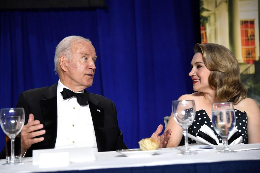 Tamara Keith a notamment accompagné le président Joe Biden en Israël et à Paris.