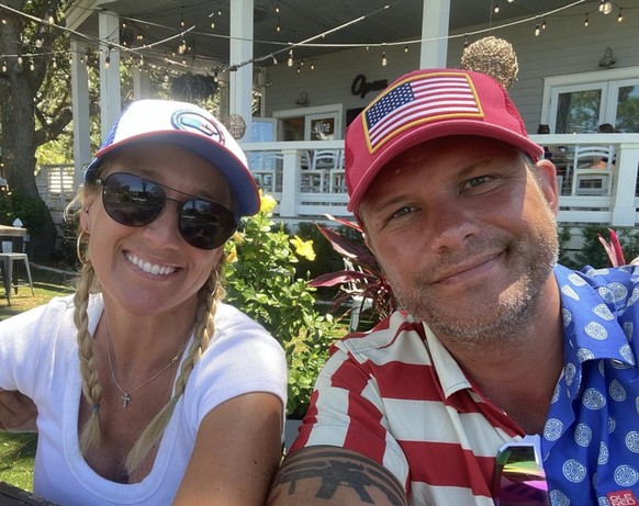 Aujourd'hui, Pete et Jennifer coulent des jours heureux.