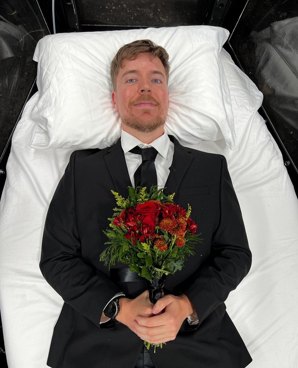MrBeast, le youtubeur américain 183 millions d’abonnés, a passé 50 heures enfermé dans un cercueil sous terre.