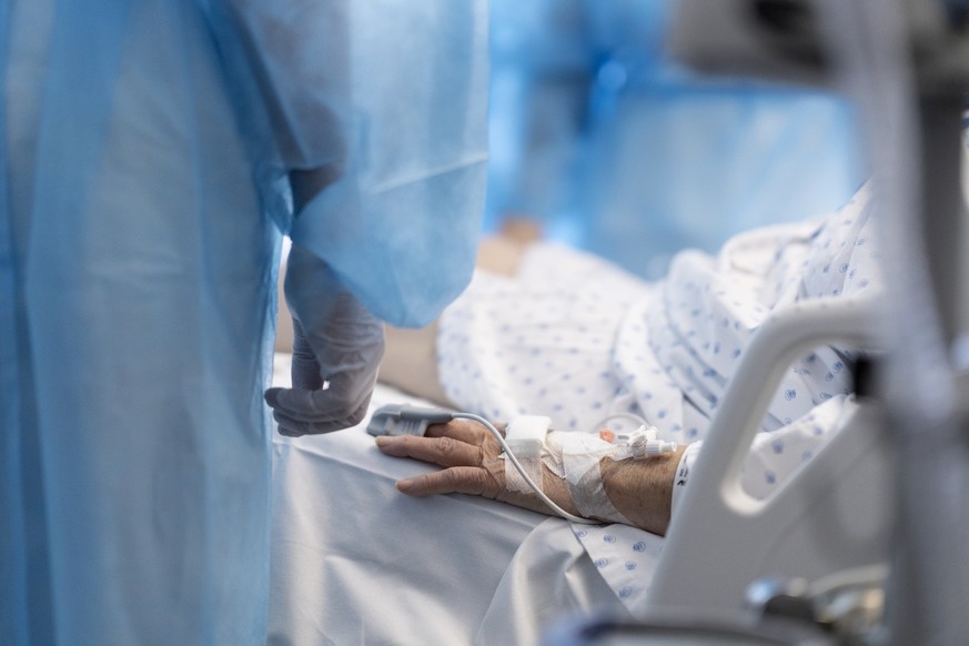Elle se réveille après deux ans de coma et accuse son frère