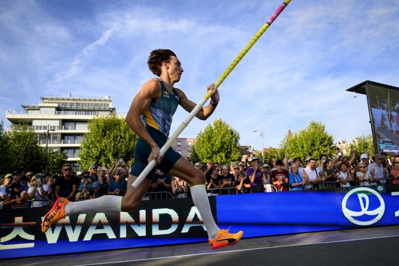 Armand Duplantis, of Sweden competes during the men&#039;s pole vault competition at the World Athletics Diamond League Athletissima City event athletics meeting, in Lausanne, Switzerland, Wednesday,  ...