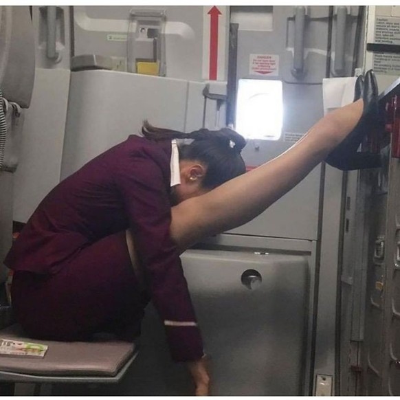 Leute, die bei der Arbeit eingeschlafen sind