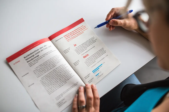 Le livret de vote est l'une des sources d'information les plus importantes pour les électeurs.