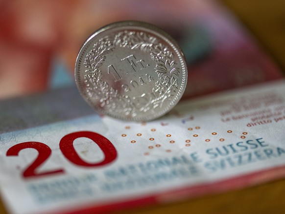 L&#039;argent liquide et le franc suisse pourraient �tre prot�g�s dans la Constitution.