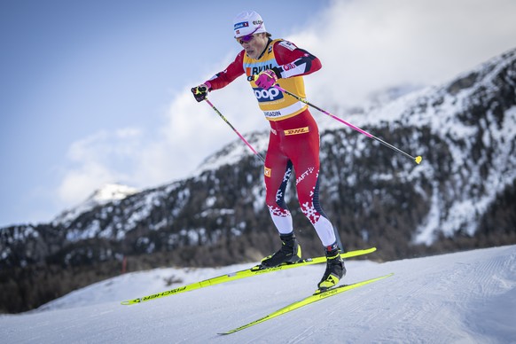 epa11851339 Johannes Hoesflot Klaebo of Norway in action during the men's sprint qualification at the FIS Cross Country Skiing World Cup in Silvaplana, Switzerland, 25 January 2025. EPA/GIAN EHRE ...