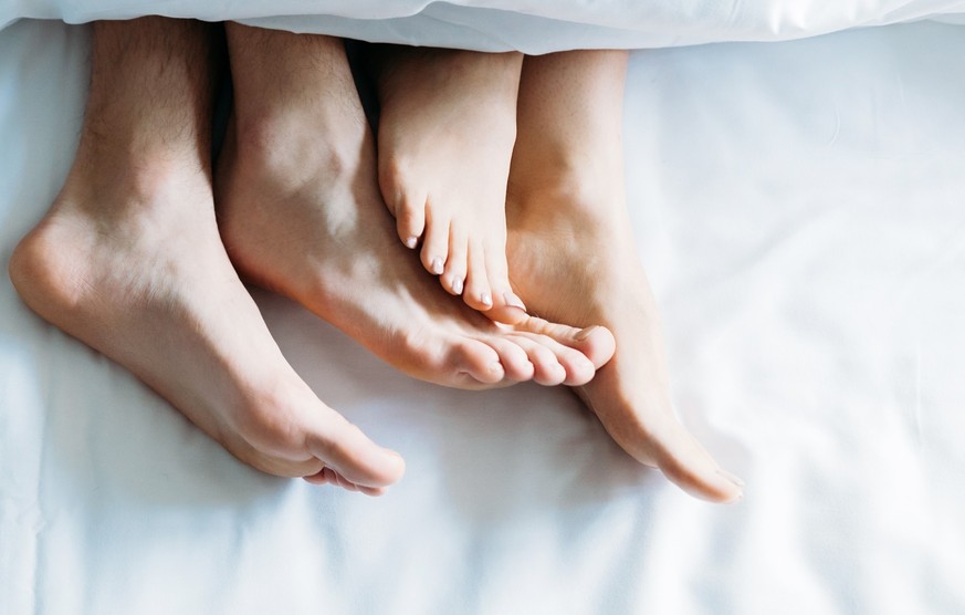 Votre mec a de grands pieds? Méfiez-vous