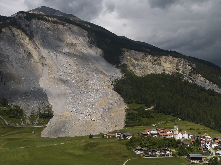 Les experts sont confiants que les habitants de Brienz (GR) pourront regagner leur domicile et que le village sera habitable