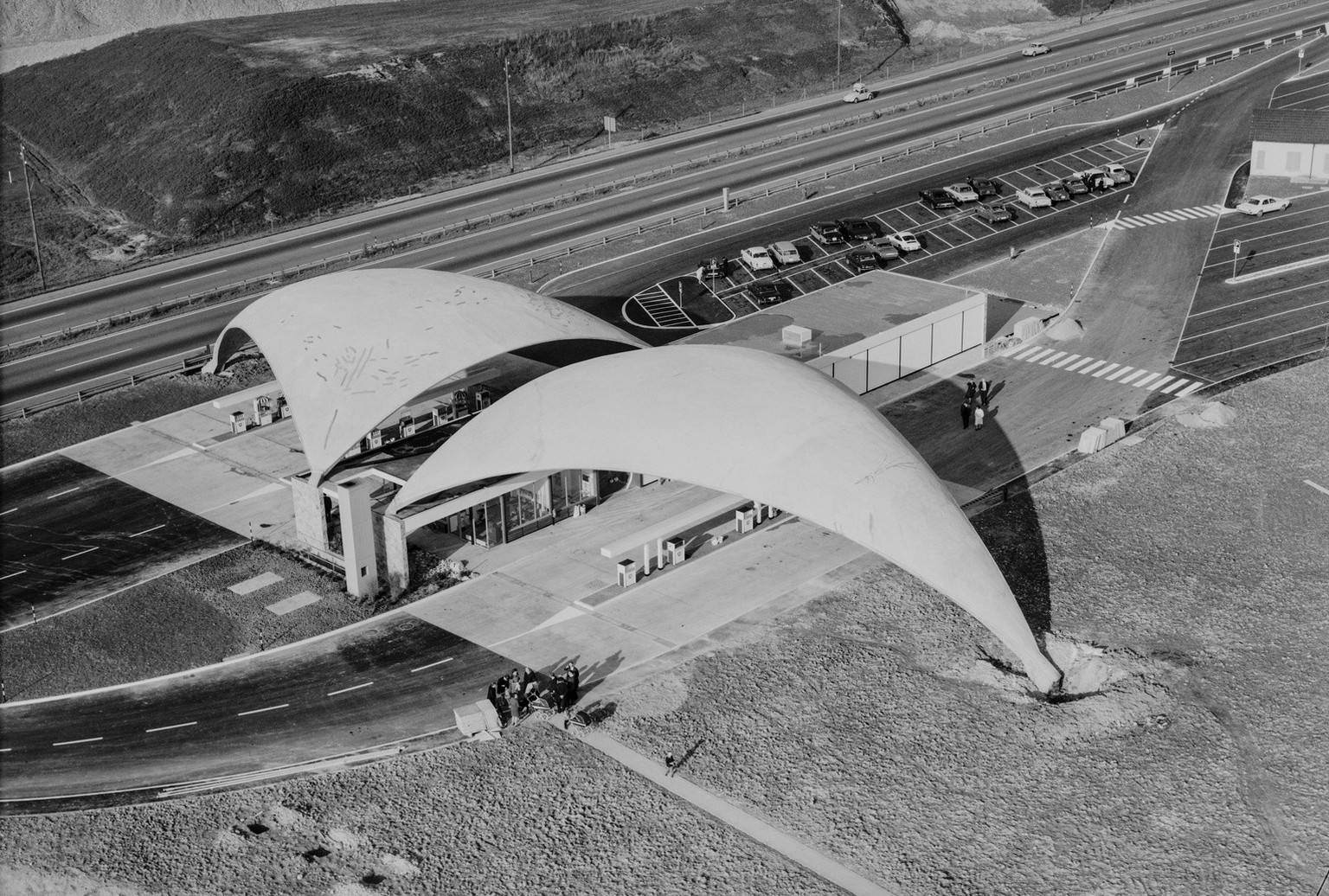 1968: Betonschalenbau von Heinz Isler Raststätte Deitingen-Süd
