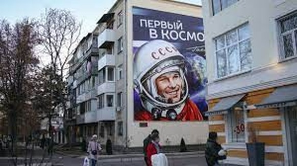 Le portrait de Youri Gagarine, premier homme à avoir effectué un vol dans l'espace, orne une façade d'immeuble, à Tiraspol. Il incarne un certain âge d'or soviétique.