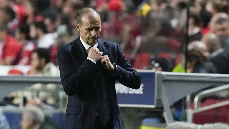 FILE - Juventus&#039; head coach Massimiliano Allegri reacts during the Champions League group H soccer match between SL Benfica and Juventus at the Luz stadium in Lisbon, Tuesday, Oct. 25, 2022. Juve ...