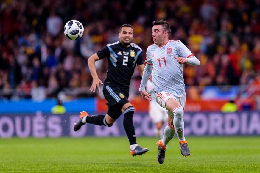 MADRID, SPAIN - MARCH 27: Iago Aspas of Spain (R) in action during the International Friendly 2018 match between Spain and Argentina at Wanda Metropolitano Stadium on 27 March 2018 in Madrid, Spain. ( ...