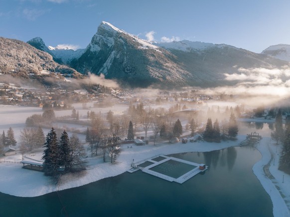 Le magnifique site des Mondiaux en eau glacée de Samoëns.