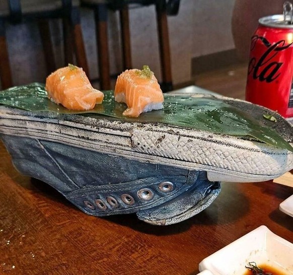 WE WANT PLATES

https://www.reddit.com/r/WeWantPlates/comments/1l8ys1i/service_with_sole/