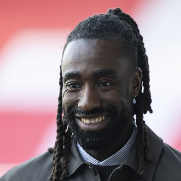 Johan Djourou est le nouveau coach de l'équipe féminine d'Etoile Carouge
