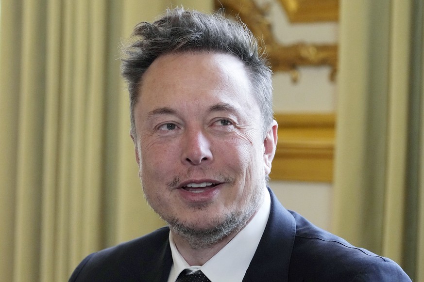 Elon Musk est le patron et propriétaire du réseau social X.