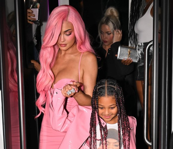 Celebrities attend Kylie Jenner Cosmetics pop-up event in Los Angeles Featuring: Kylie Jenner with daughter Stormi Where: Los Angeles, California, United States When: 17 Oct 2025 Credit: Dutch/BauerGr ...