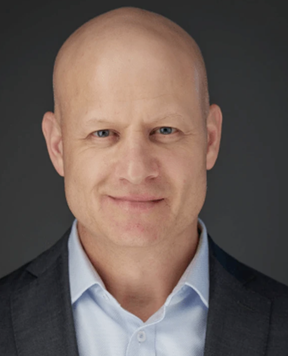 Mike Snee suit avec attention la Coupe Spengler.