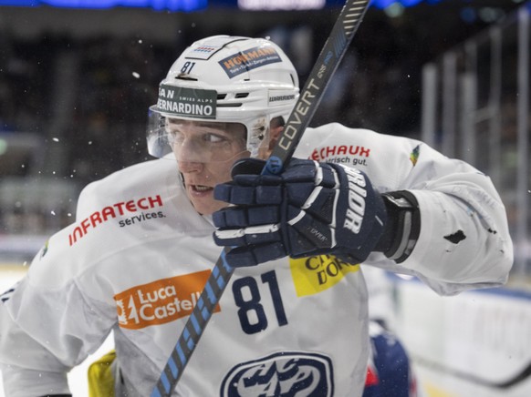 Floran Douay avec le maillot d&#039;Ambri-Piotta la saison derni鑽e
