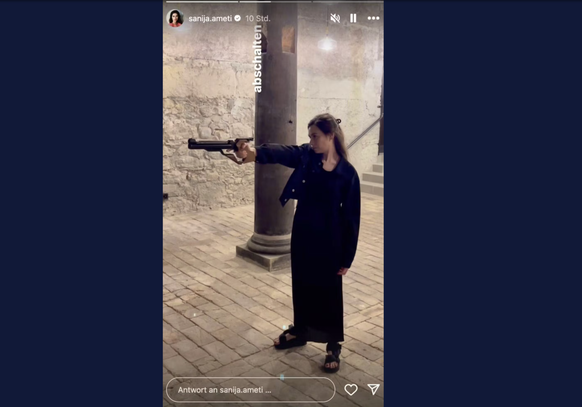 Samija Ameti lors de son exercice de tir.
