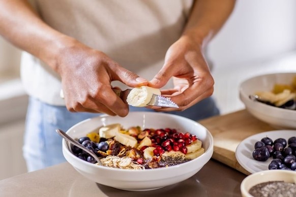«Des glucides, des protéines et des bonnes graisses: l'équilibre parfait», selon le nutritionniste Jürg Hösli.