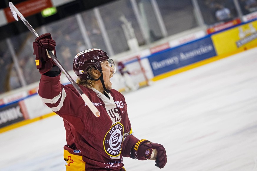 Le defenseur genevois Sami Vatanen reagit apres son but lors du match du championnat suisse de hockey sur glace de National League entre le Geneve Servette HC, GSHC, et les ZSC Lions ce vendredi 7 oct ...