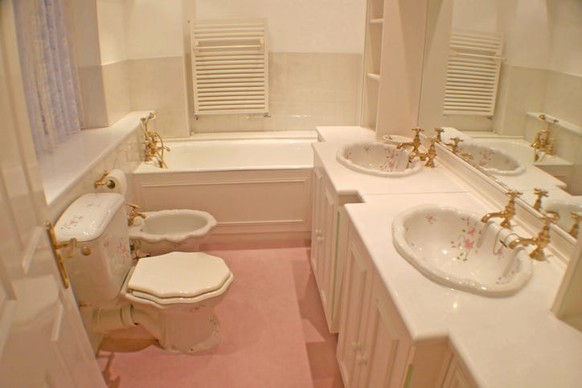 wc badezimmer spannteppiche teppich https://www.reddit.com/r/AskReddit/comments/5vzhtk/people_of_reddit_with_carpet_in_their_bathrooms/