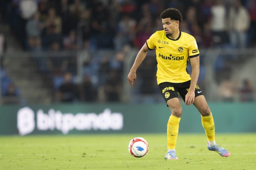 Zachary Athekame (YB) im Super League Spiel zwischen dem FC Basel 1893 und dem BSC Young Boys, im Stadion St. Jakob-Park in Basel, am Mittwoch, 6. August 2025. (KEYSTONE/ Til Buergy)