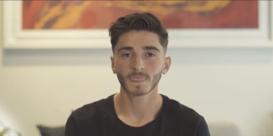 «Je suis footballeur pro et je suis gay» 