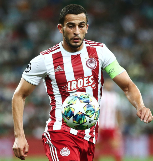 Omar Elabdellaoui med Olympiakos-trøya, hvor han spilte fra 2014 til 2020.