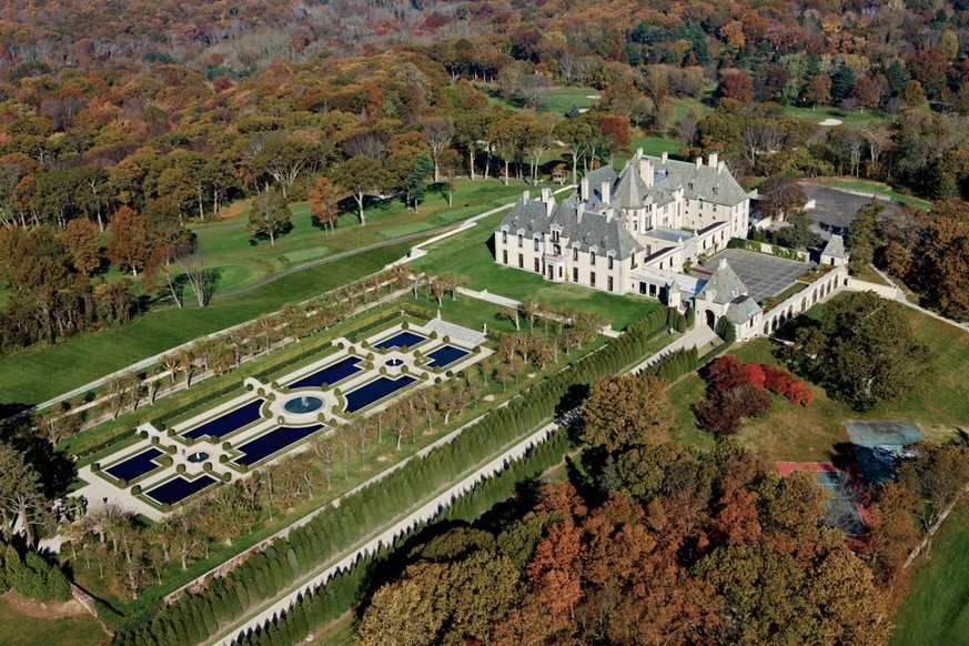 Oheka Castle, célèbre pour Blank Space, Citizen Kane et Succession, sera vendu aux enchères le 27 octobre après des difficultés financières.