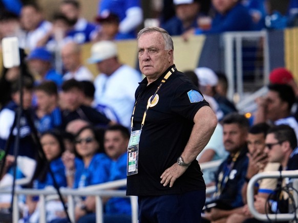 Dick Advocaat quitte son poste de sélectionneur de Curaçao